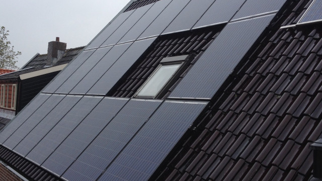 19 Solarwatt glas-glas 255 Wp panelen met micro-omvormer, Andijk Galerij zonnepanelen