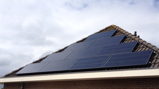 10 Solarwatt 60M style (black) 270 Wp met micro-omvormer, Koriander, Hoogkarspel  Galerij zonnepanelen