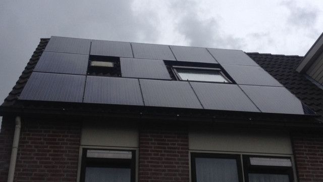 13 Panelen, Plevier, Hoorn Galerij zonnepanelen