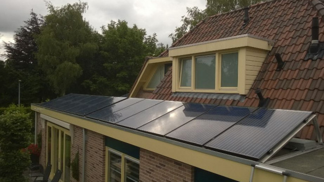 12 panelen met micro-omvormer, Westerblokker, Blokker Galerij zonnepanelen